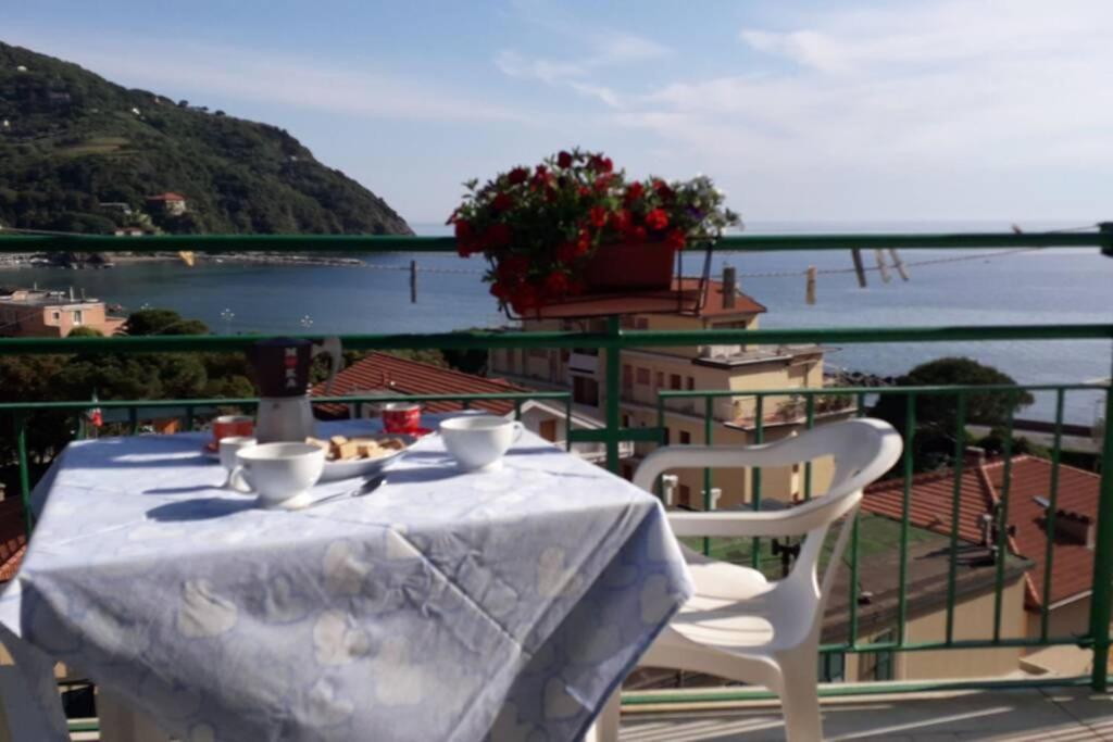 Splendido Appartamento Vista Mare Леванто Экстерьер фото